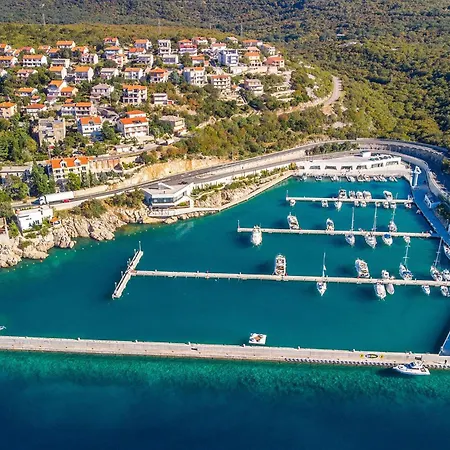 Διαμέρισμα Beautiful In